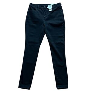 NEW American Eagle Black High-Rise Jegging